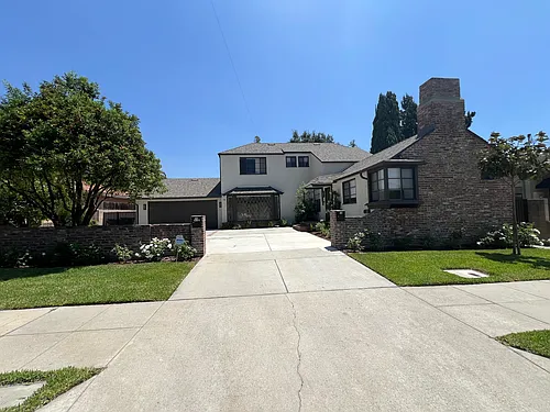 108 N Canyon Blvd Photo 1