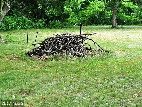 Location of septic tank on lot