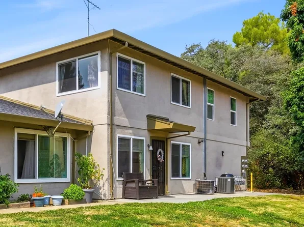 3587 Galena Dr APT 3, Auburn, CA 95602