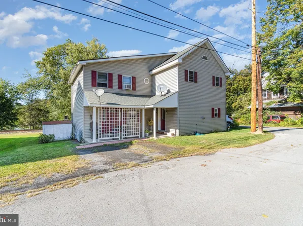 349 River Rd, Dalmatia, PA 17017