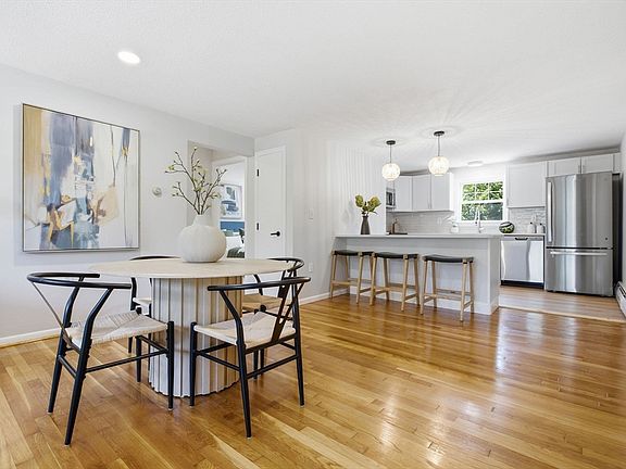 2nd image of 177 Franklin St APT 3