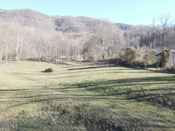 3207 Williams Rd, Big Stone Gap, VA 24219