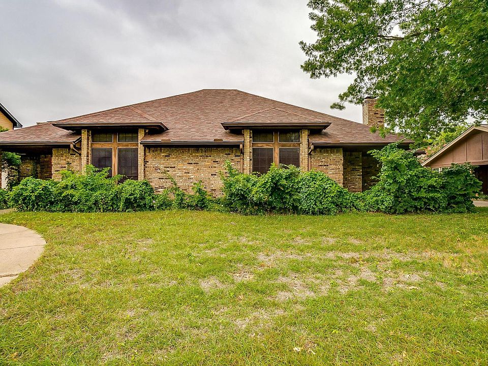 1st image of 6500 Lago Vista Dr
