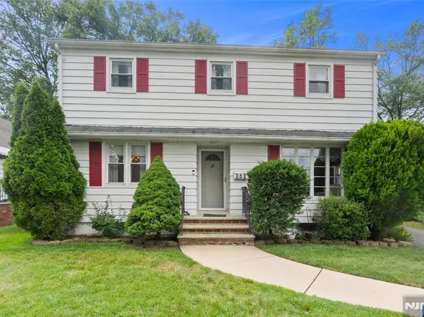 262 Linden Pl, New Milford, NJ 07646
