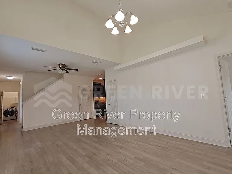 3107 Zeyno Dr — Photo 18