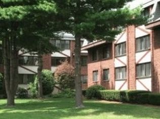 35 Ginger Ln APT 330, East Hartford, CT 06118