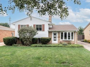 6432 Elmdale Rd, Brookpark, OH 44142