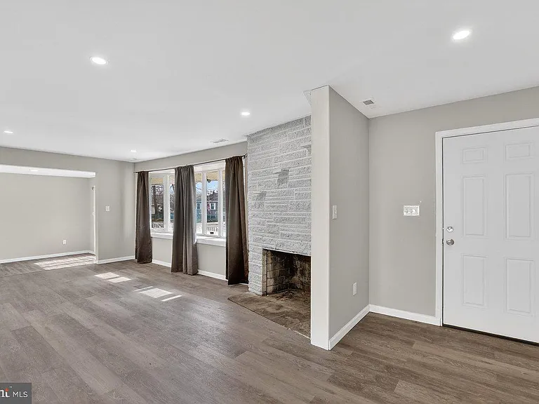 1102 Evergreen Blvd — Photo 4