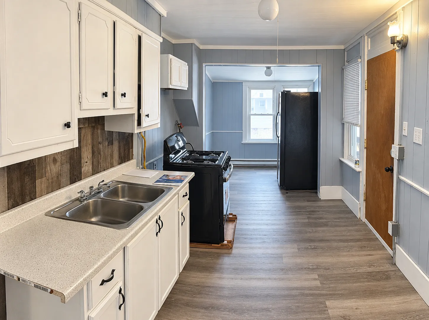420 N Partridge — Photo 2