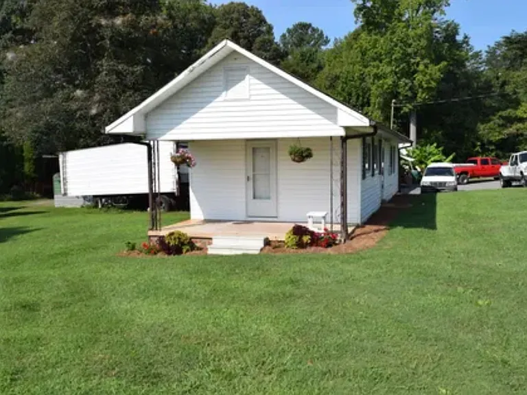 1315 S State Highway 16 Business Hwy — Photo 5