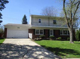 736 Enterprise Ct, Chicago Heights, IL 60411