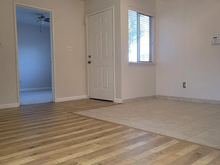 6054 Preakness Dr — Photo 1