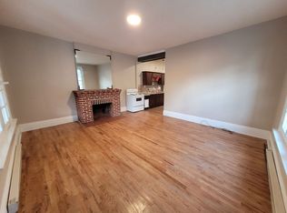 907 E King St APT 1, Lancaster, PA 17602