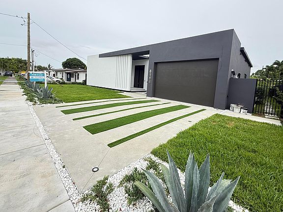 3rd image of 8966 SW 40th Terrace