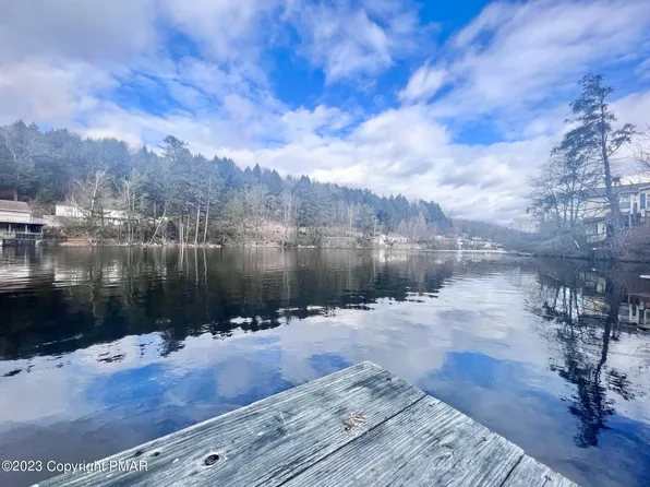 1213 Blue Mountain Cir, Saylorsburg, PA 18353