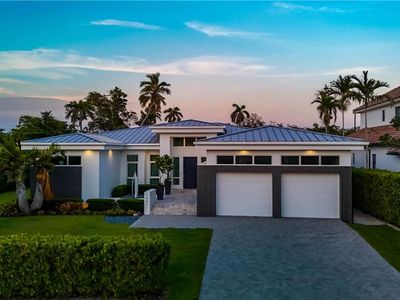 1807 Snook DR, Naples, FL, 34102