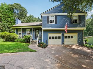 9725 Kings Rd, Gainesville, GA 30506