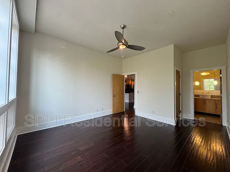 801 N 4th St #302 — Photo 14