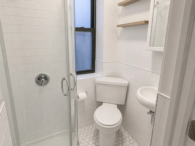 327 E 108th St #28 — Photo 3