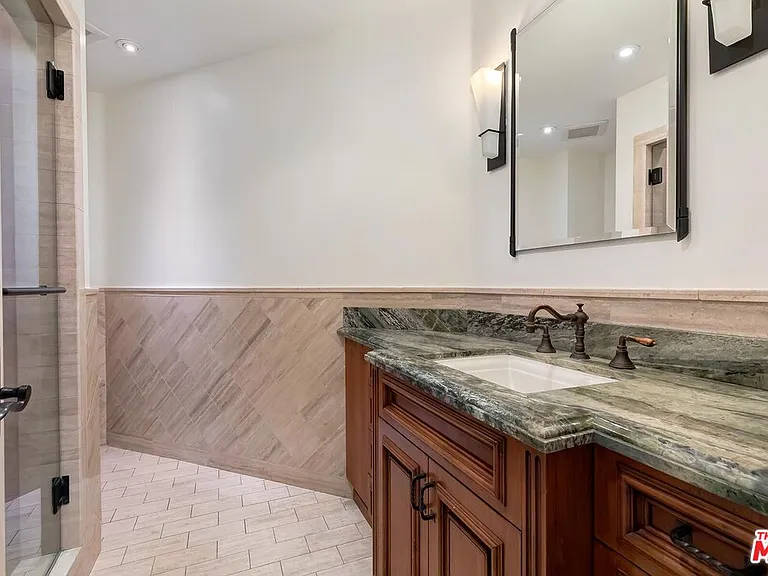 209 S Anita Ave — Photo 41
