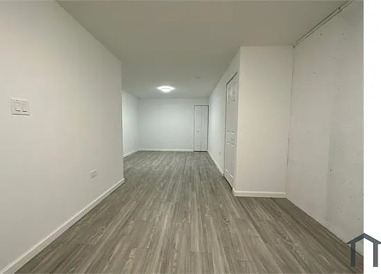 12451 Falcon Dr — Photo 2