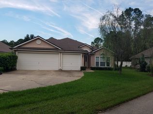 1422 W Chinaberry Ct, Saint Johns, FL 32259