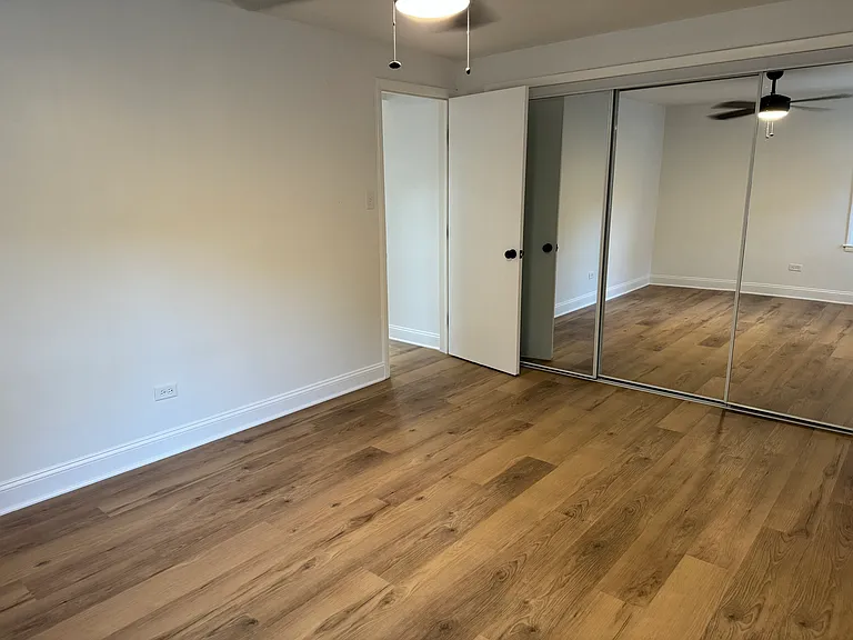 8726 W Summerdale Ave #2S — Photo 11