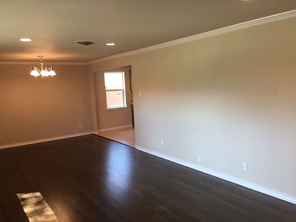 4th image of 7911 Claremont Dr
