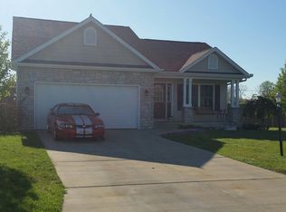 543 Carrington Ln, Valparaiso, IN 46385