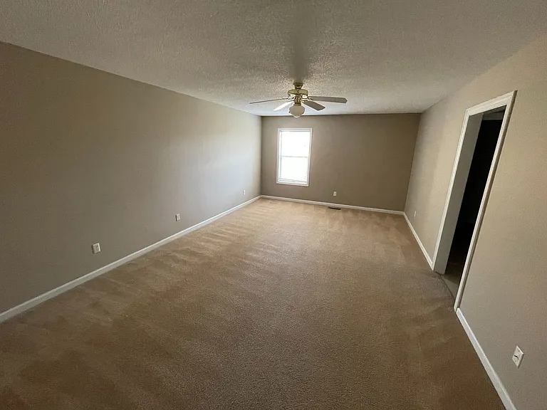 104 Woodrun Dr — Photo 10