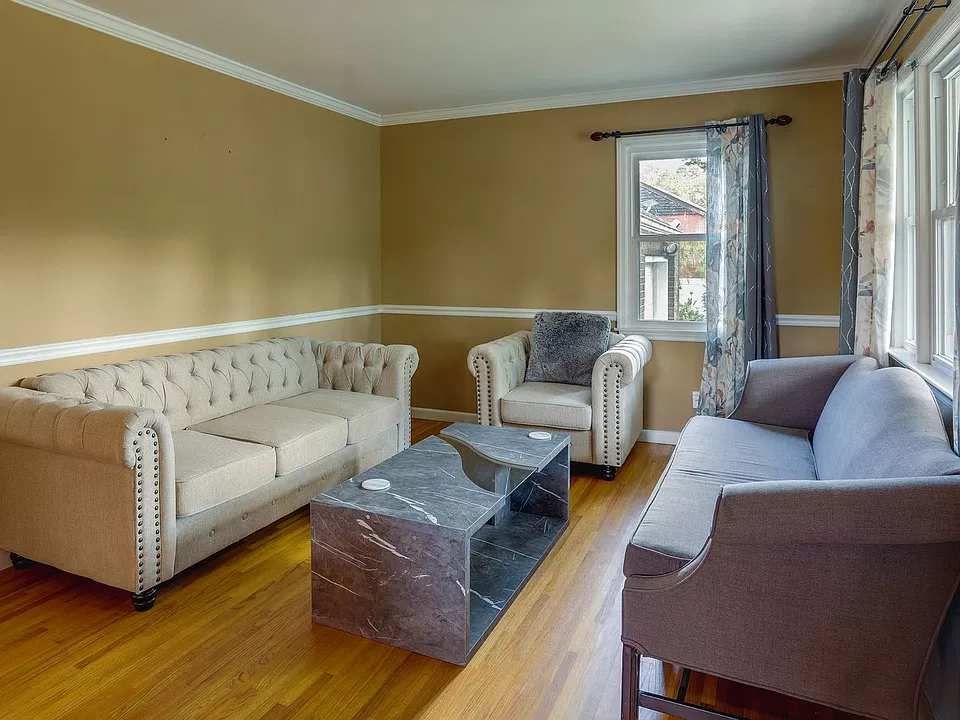 22 Clayton Ave #1-ID1546366P