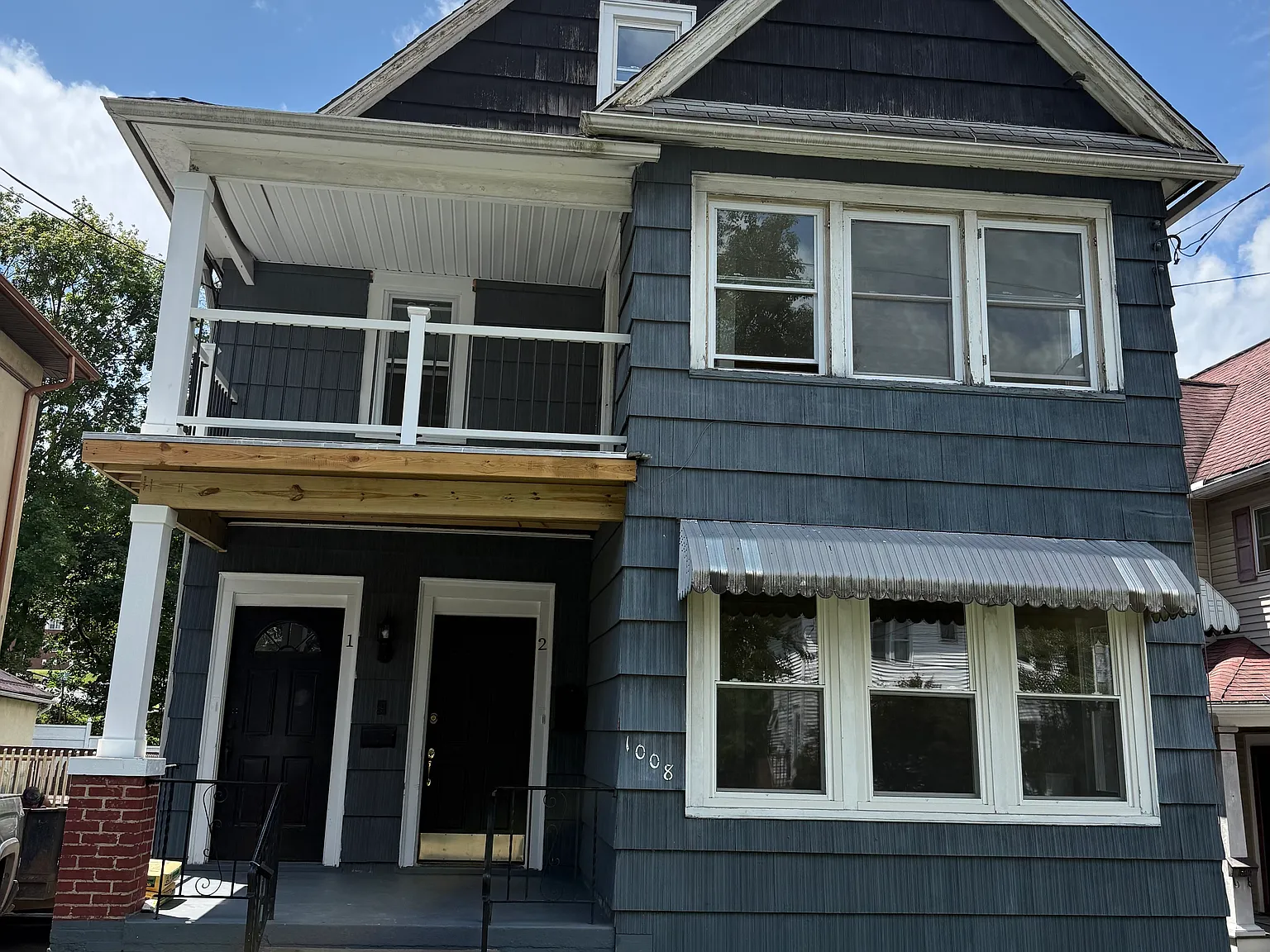 4 bed, 1.5 bath, 1200 sqft, $1,700 — Photo 1