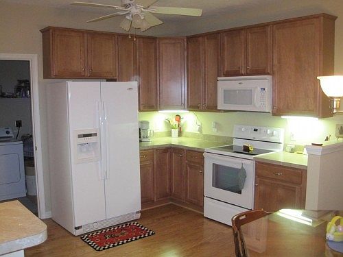 2nd image of 115 Alma Mater Dr APT 101