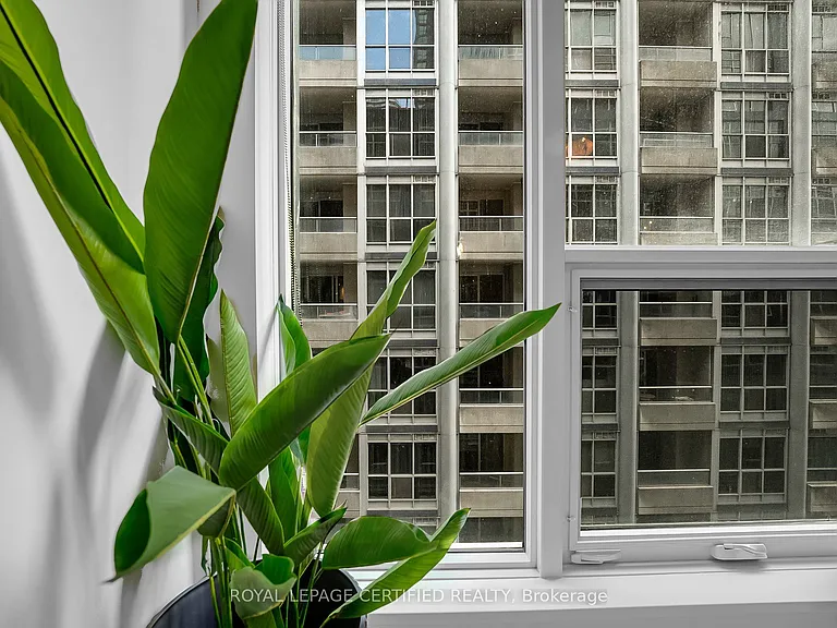 15 Mercer St #705 — Photo 5