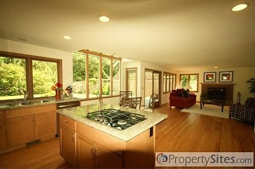 4th image of 17609 NE 101st Ct