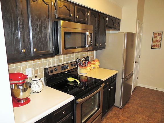 Kitchen & Pantry