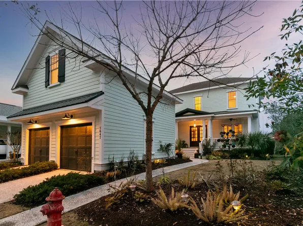 1647 Paradise Lake Dr, Mount Pleasant, SC 29464