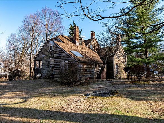 4th image of 118 Washington Spring Road