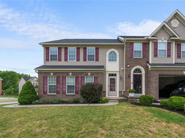 805 Millstream Run #100, Macedonia, OH 44056