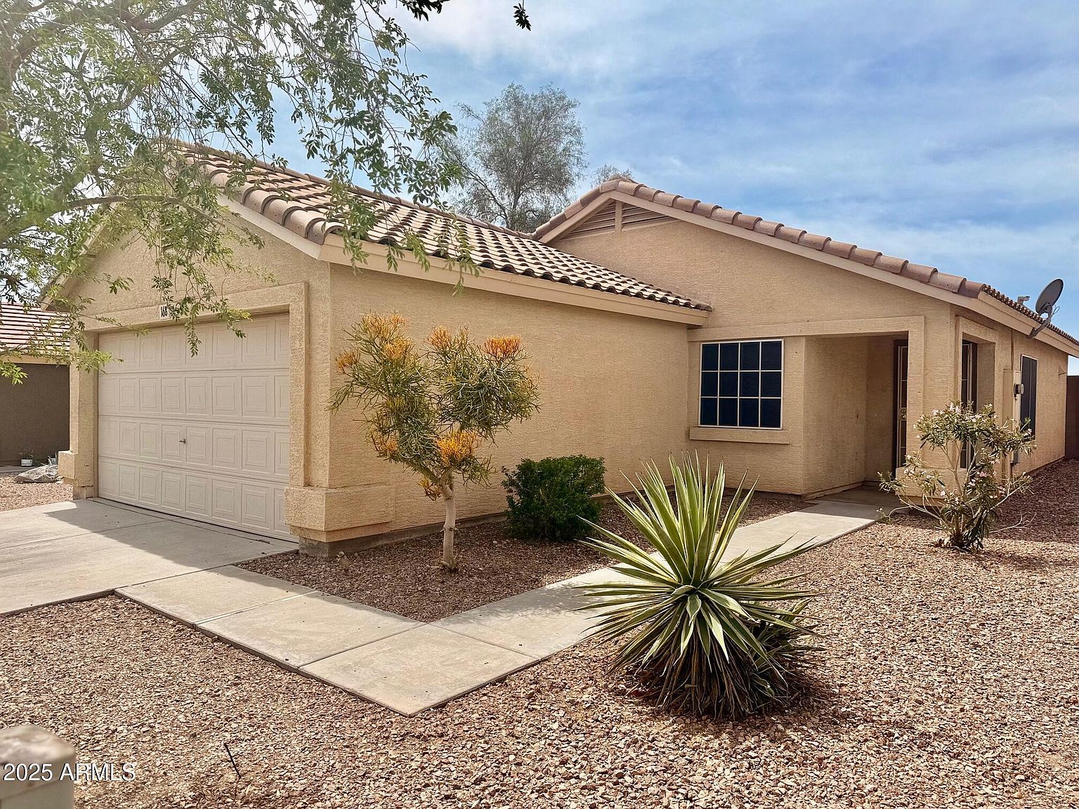 【中古】 ロサンゼルス便利帳　15ー16 168 S 223RD Drive, Buckeye, AZ 85326 | Zillow