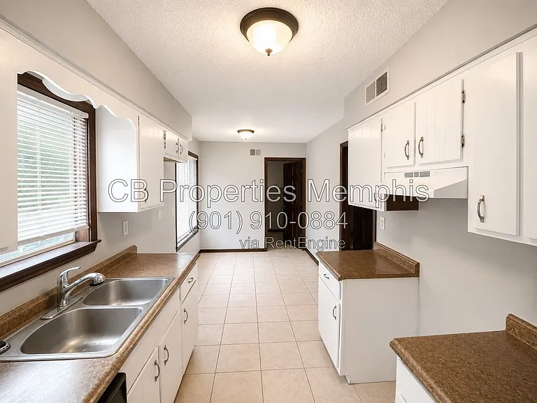 4336 W Hunters Glen St — Photo 2