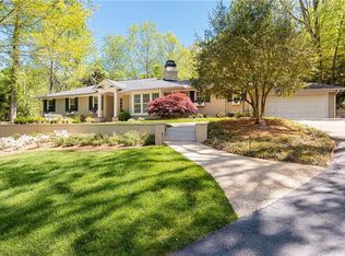 525 Londonberry Rd, Atlanta, GA 30327