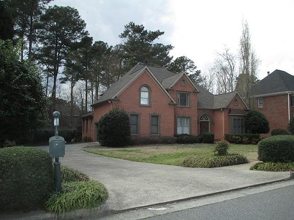 2nd image of 619 Owl Creek Dr