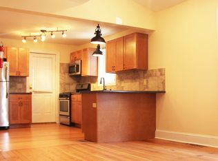 138 N Champlain St #A, Burlington, VT 05401