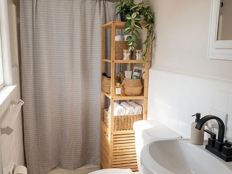 1143 Rogeretta Dr — Photo 6