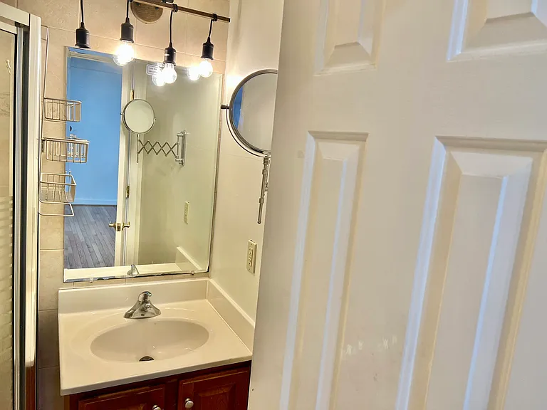 1321 Fairmont St NW #304 — Photo 8