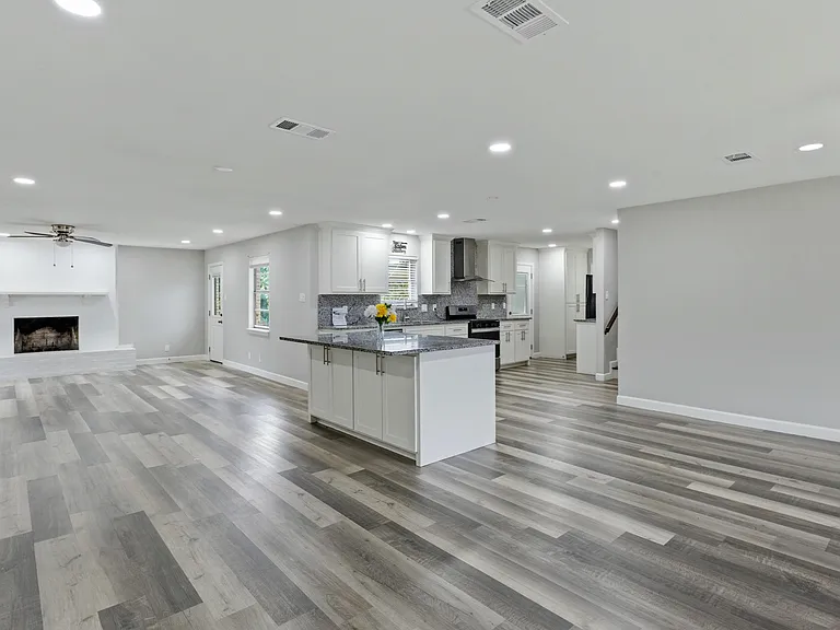1732 Sheffield Pl — Photo 4