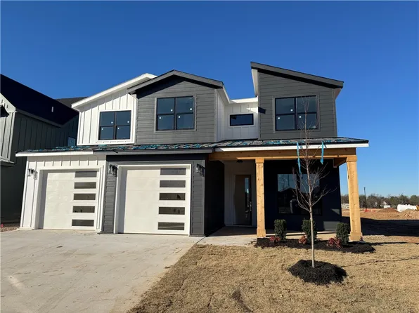 6012 40th Pl, Rogers, AR 72758