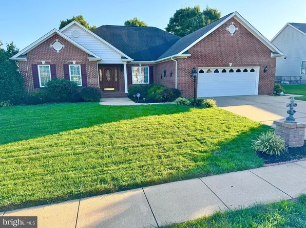 6904 Governors Grant Ln, Fredericksburg, VA 22407