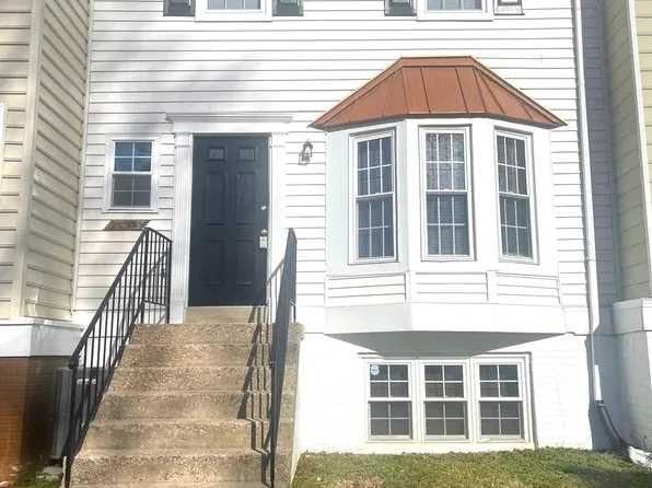 1453 Chatham Ct, Crofton, MD 21114